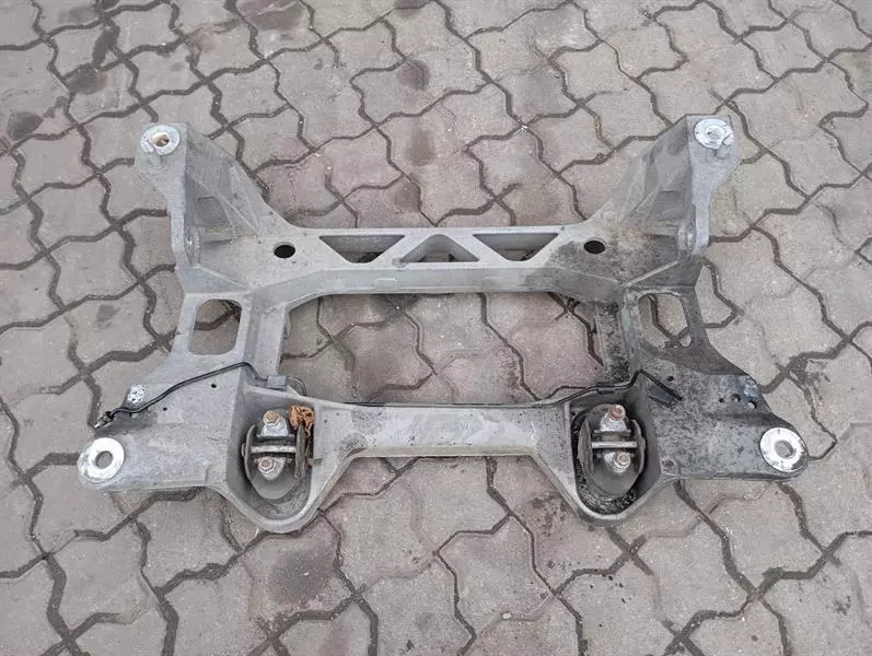 Chevrolet Corvette (C6) Chevrolet Corvette C6 Z06 LS7 Subframe Rear 15864493 Axle Frame Rear Axle Body type: Coupe
Fuel: Petrol