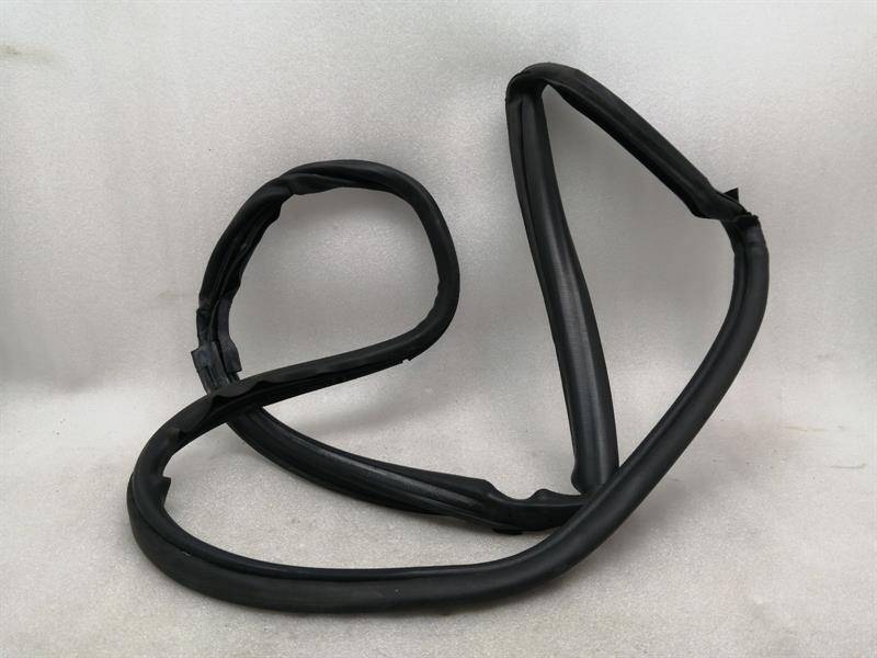 Dodge Viper SRT 2012-2017 DODGE VIPER SRT-10 8.3 Left Door Seal 5030097AB Door Seals Left