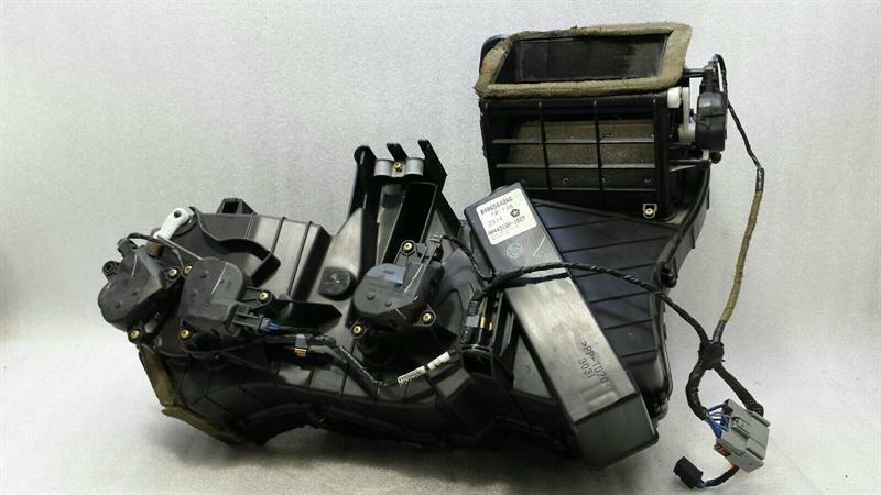 Dodge Viper SRT-10 8.3 A/C Unit Case 05093237AB A/C Housing