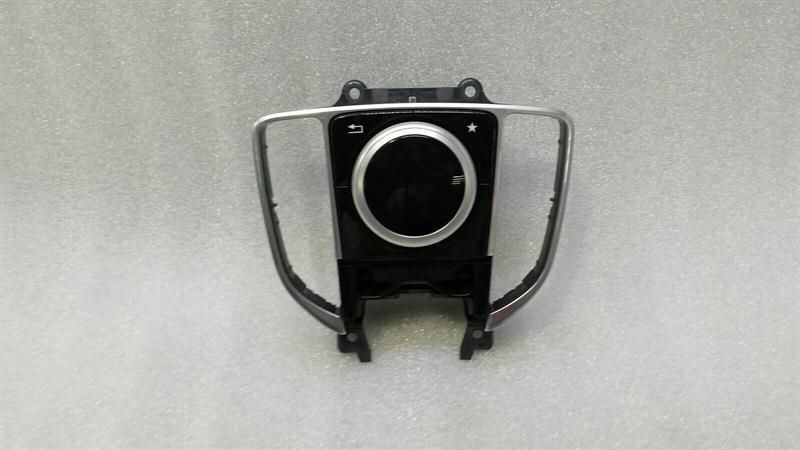 Mercedes C Class W205 Navigation Controller A2059005915 Sat Nav Switch