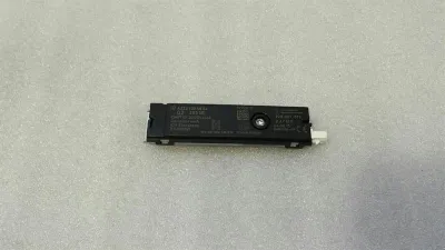 Mercedes C Klasa W205 Antena / Antena A2229055804 Wzmacniacz antenowy
