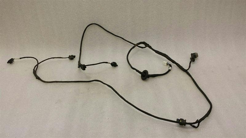 Mercedes-Benz A (W176) Mercedes C Class W205 Rear PDC Wiring A2055401900 PTS Wiring Harness Rear Parking Aid Body type: Saloon
Fuel: Diesel