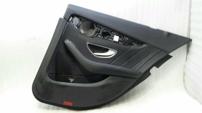 Mercedes-Benz A (W176) Mercedes C Class W205 Door Card Rear Right A2057305401 Door Trim Rear RE Body type: Saloon
Fuel: Diesel