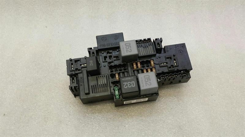 Mercedes-Benz A (W176) Mercedes C Class W205 W222 Fuse Box A2229063202 Fuse Box Body type: Saloon
Fuel: Diesel