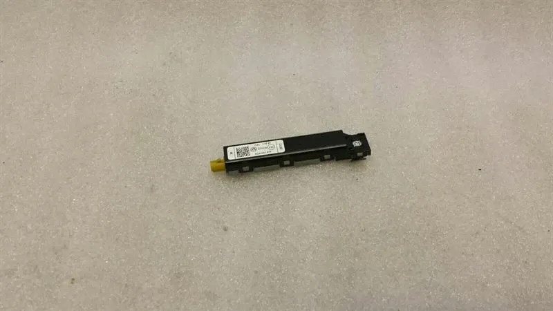Volkswagen Golf GTD Aerial / Antenna 5G6035577 Antenna