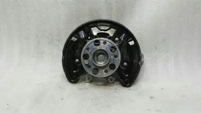 Mercedes C Class W205 Right Rear Hub A2053500241 Wheel Bearing Housing Rear Right
