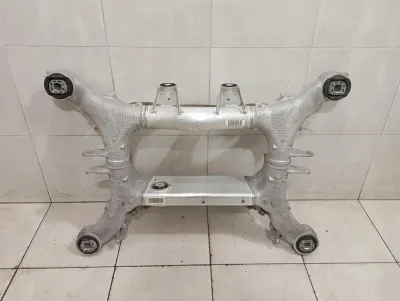 Rolls Royce Wraith RR5 Coupe Subframe Rear 33316855455 Axle Frame Rear Axle