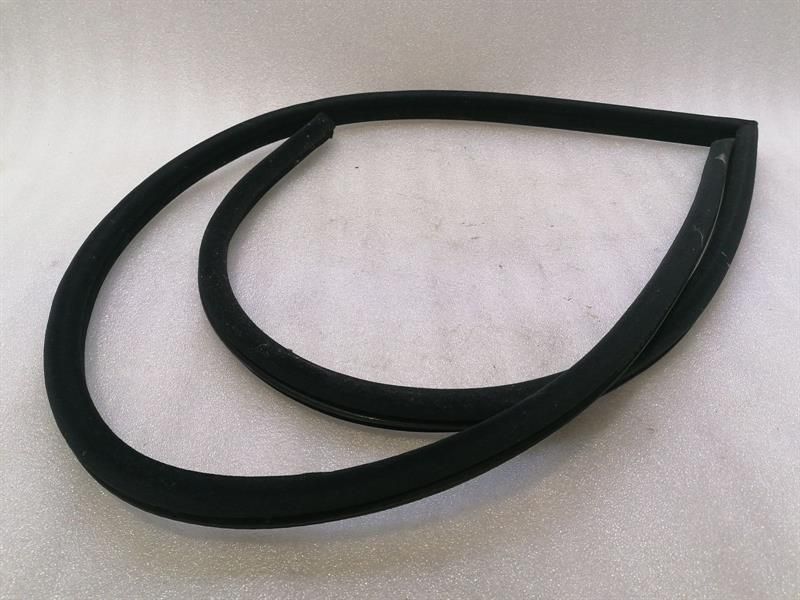 Rolls Royce Phantom MK7 FLH Door Seal 51727114885 Front Left Door Seals