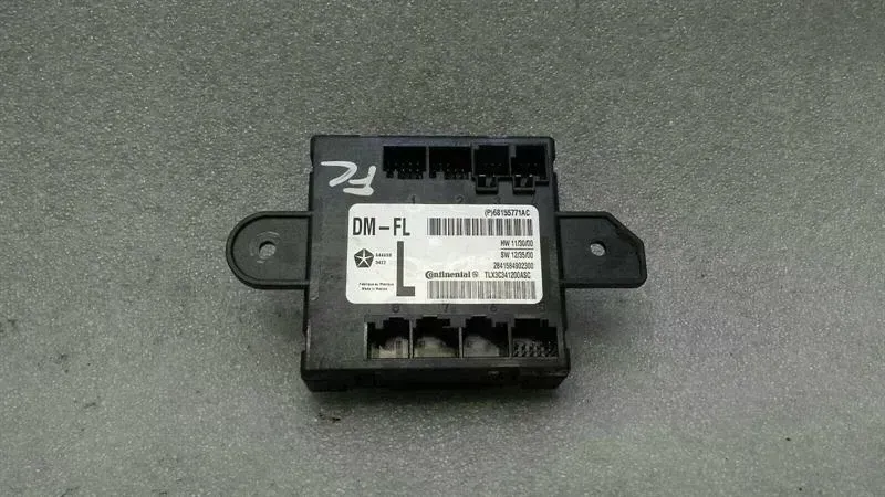 Dodge Charger DODGE CHARGER LX LD FLH Door Module 68155771AC Door Control Unit Front Left Body type: Saloon
Fuel: Petrol