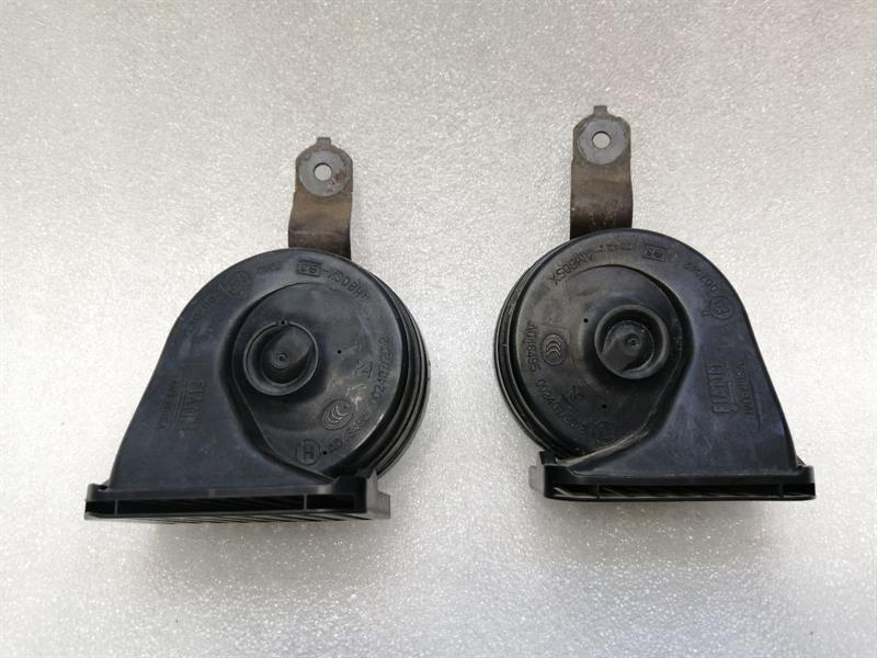 Jeep Grand Cherokee (WL) 2021-... Jeep Grand Cherokee WW2 MK4 Horn 68214401AB Horn Fanfare