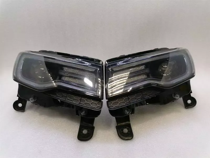 JEEP GRAND CHEROKEE WK2 MK4 SRT8 Head Light 68142493AF Headlights FACELIFT
