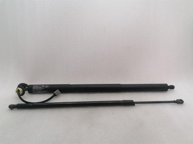 Jeep Grand Cherokee (WK) JEEP GRAND CHEROKEE WW2 MK4 Boat Lid Strut 68231347AA Gas Pressure Damper Tailgate Body type: SUV
Fuel: Petrol