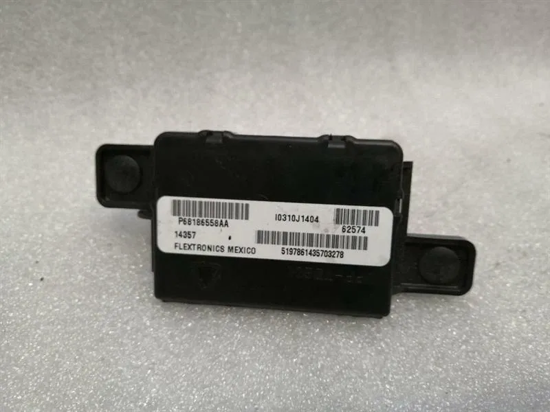 Dodge Challenger SRT Electronic Module P68186558AA Control Unit KEYLESS GO AERIAL