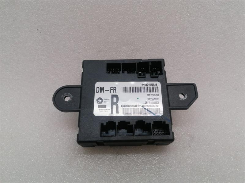 Jeep Grand Cherokee (WK) JEEP GRAND CHEROKEE WK2 FRH Door Module 68245458AB Door Control Unit Front Right Body type: SUV
Fuel: Petrol