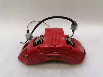 Ferrari Purosangue F175 Vänster Bromsok 763532 RESERVDELAR ELLER REPARATION Bromsok fram