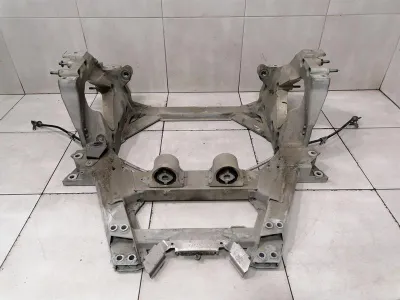 Ferrari F12 Berlinetta F152 apakšrāmis Aizmugurējais 289375 Ass rāmis Aizmugurējais tilts