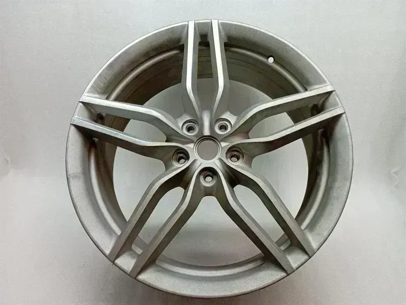 Ferrari FF Alloy Wheel Ferrari FF F151 Alloy Wheel 275585 Front Alloy ...