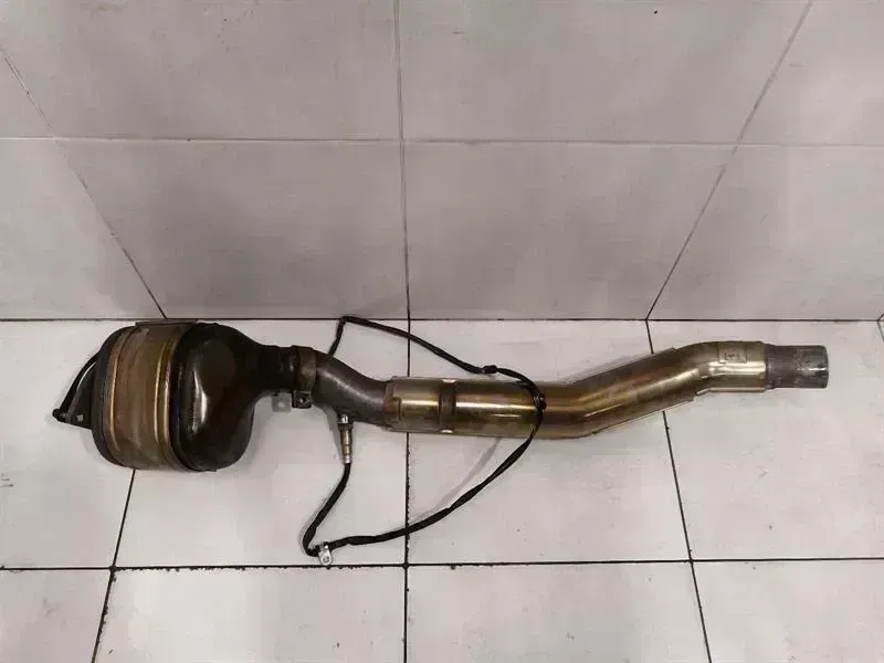 Ferrari FF Catalytic Convertor Ferrari FF F151 Catalytic Converter 273319 Cata...