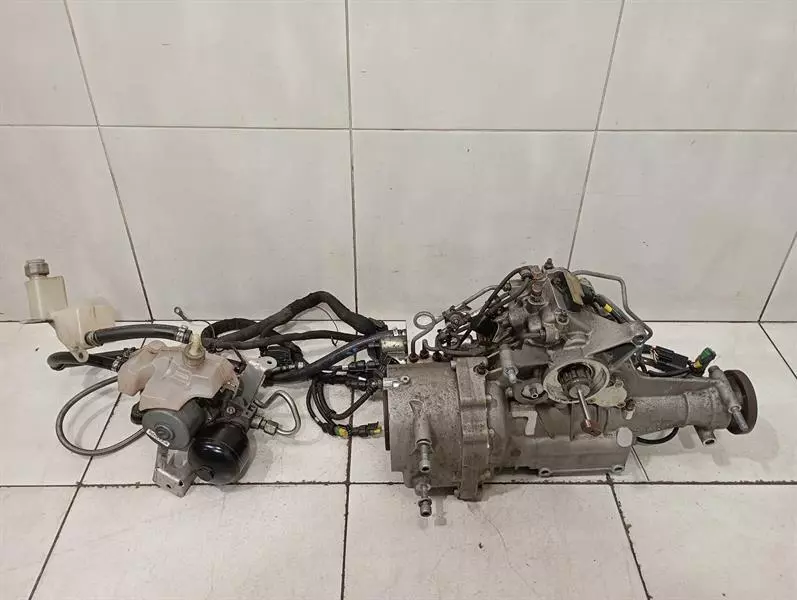 Ferrari FF Gearbox Ferrari FF F151 Gearbox 305902 Transmission POW...