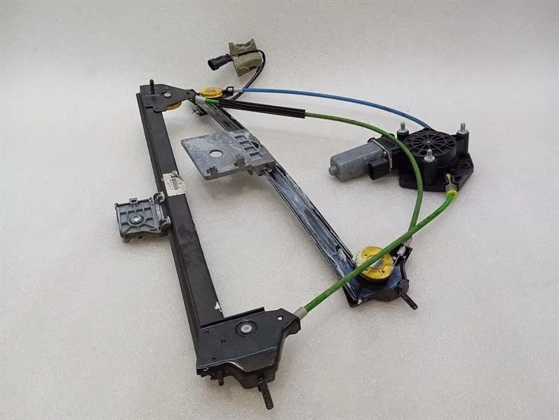 Ferrari FF F151 Right Front Door Winder 82127500 Front Right Window