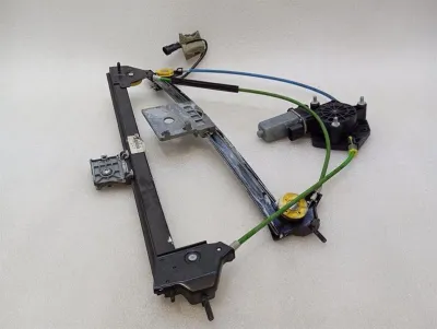 Ferrari FF F151 Right Front Door Winder 82127500 Front Right Window