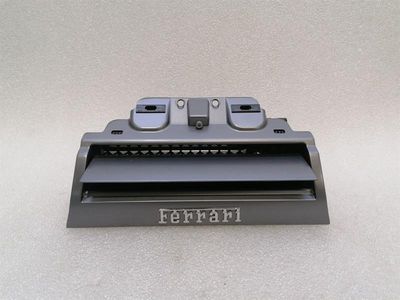 Ferrari GTC4 Lusso F151M gaisa ventilācijas atvere 88409400 ventilācijas ventilācijas režģis