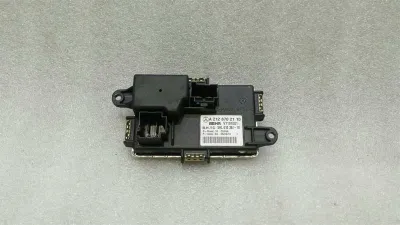 Mercedes C Klasa W204 Rezystor nagrzewnicy A2128702110 Regulator dmuchawy