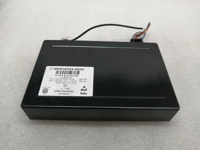 Mercedes E Class W212 Electronic Module A2048706496 Control Unit DAB