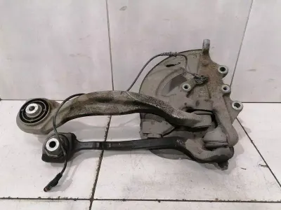 Mercedes E63 W212 предна дясна главина A2123300220 корпус на колесен лагер предна дясна