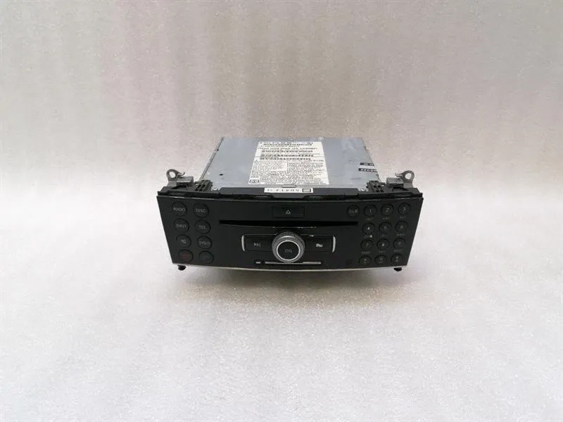 Mercedes C Class W204 CD player A2048703696 audio system controller faulty