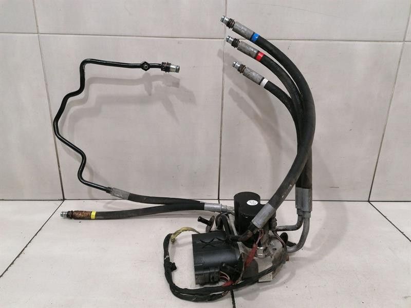 Mercedes W221 rear ABC suspension valve A2213201058 rear air suspension valve