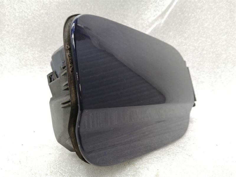 Mercedes-Benz A (W169) Mercedes C Class W204 Fuel Filler Cap A2047500103 Fuel Cap Fuel Flap Body type: Saloon
Fuel: Petrol