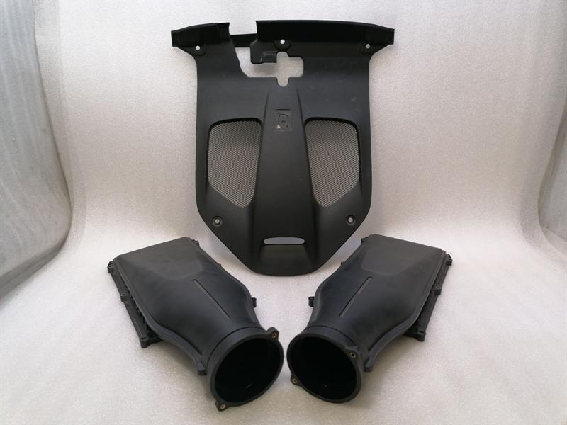 Ferrari 812 Superfast Air Filter Box 333295 Air Filter Box COVER Brand/Model: FERRARI 812
Year: 2014
Engine: 626...