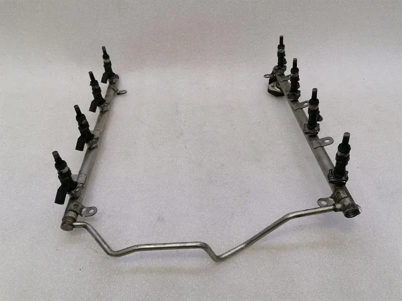 Mercedes ML W164 Fuel Rail A1560701595 Injection Strip Pipe Distributor M156 V8