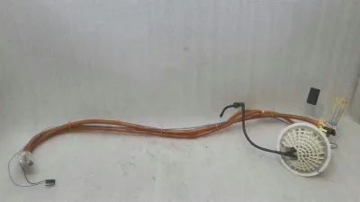 Mercedes R63 AMG W251 Bränsletransmitterenhet A2514700390 Bränslefilter