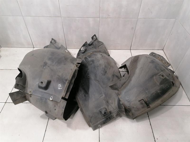 Mercedes ML63 AMG W164 Front Arch Plastic Set A1648802705 WHEEL RUN COVER