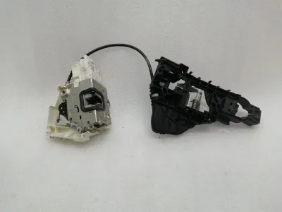 Mercedes ML W164 Tylny prawy zamek drzwi A1647302835 Zamek drzwi Re KEYLESS