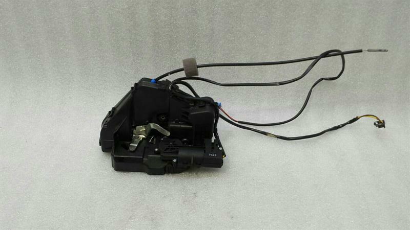 Mercedes-Benz CLS (C219) Mercedes CLS W219 rear right door lock A2197301235 door lock rear right Body type: Saloon
Fuel: Petrol
