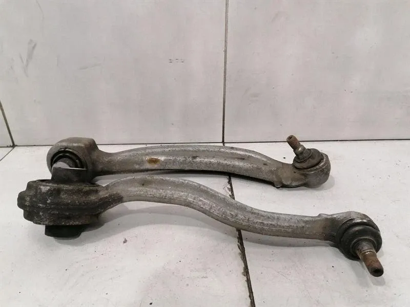 Mercedes C class W204 MOPF FR wishbones A2043306611 wishbone front right