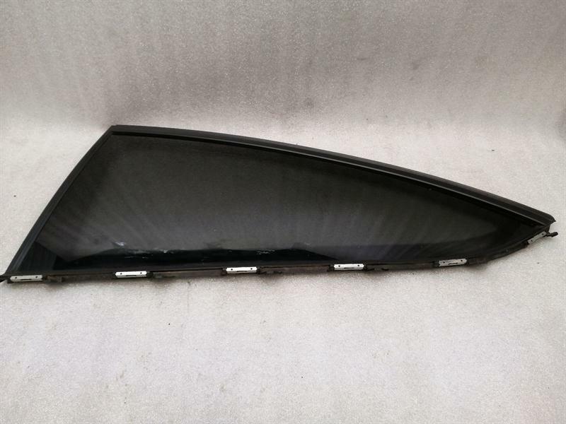 Mercedes-Benz CLA (C174 / C178) 2025-... Mercedes C W204 left rear quarter glass A2046706712 door window 1/4 rear left