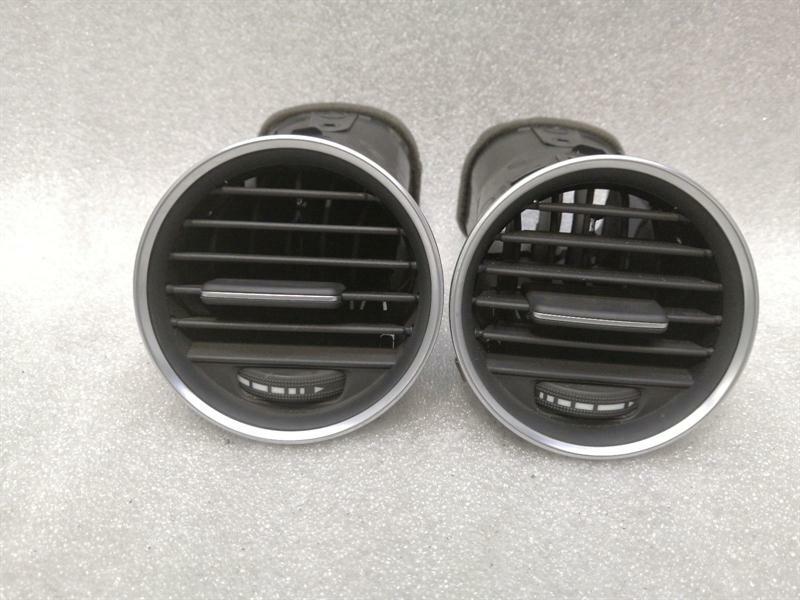 Mercedes-Benz CLA (C174 / C178) 2025-... Mercedes C W204 Air Vent Set of 2 A2048306254 Vent Nozzle Vent Grille Set