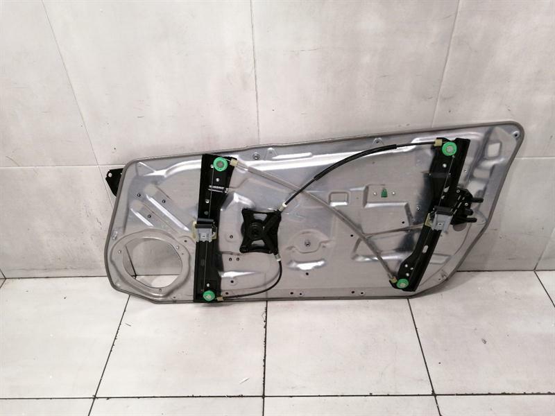 Mercedes-Benz CLA (C174 / C178) 2025-... Mercedes C Class W204 Left Front Door Winder A2047202979 Window Regulator Front Li