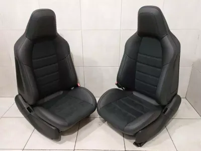 Mercedes C63 AMG Alcantara кожени перформанс седалки W204 седалки кожени черни