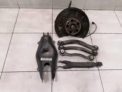Ensemble de moyeu arrière gauche pour Mercedes C63 W204 A2043501341, boîtier de roulement de roue arrière gauche