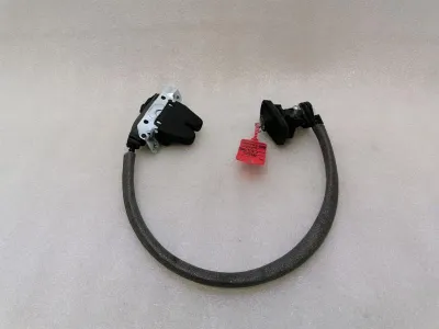 Mercedes C Klasa W204 zamek łodzi A20437500185 zamek klapy tylnej