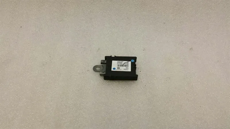 Mercedes ML W164 aerial / antenna A1648201689 antenna