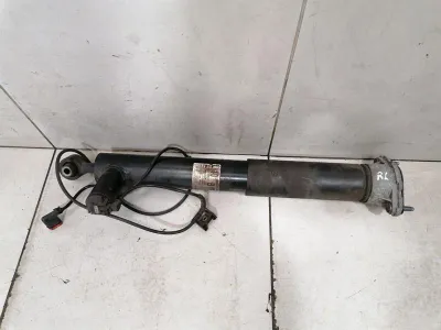 Mercedes E-Klasse W212 Stoßdämpfer Hinten A2123202530 Stoßdämpfer Hinten Links