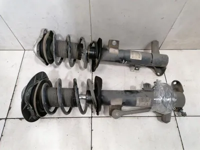 Mercedes E Class W212 Shock Absorber Front A2123232600 Front Shock Absorber X2
