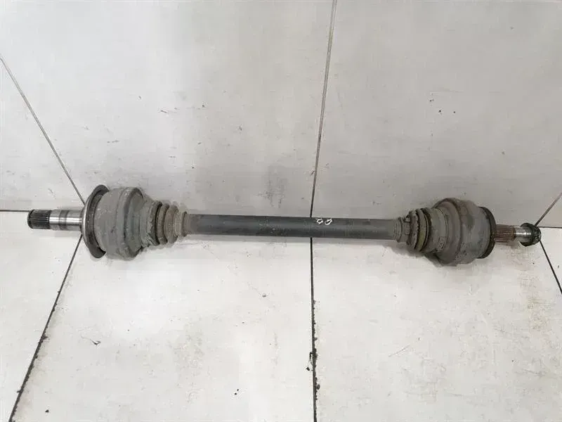 Mercedes-Benz C (W204) Right Rear Drive Shaft Mercedes E W212 drive shaft rear right A2123502...