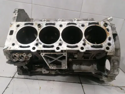 Mercedes CLS63 M156 AMG W219 KURBELGEHÄUSE Motor A1560101505 BLOCK 156.983 MOTOR